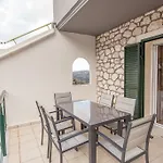 Vafkeri Apartments