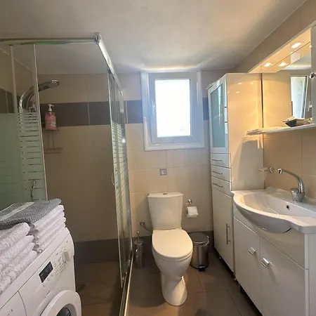 Vafkeri Apartments * Vavkerí