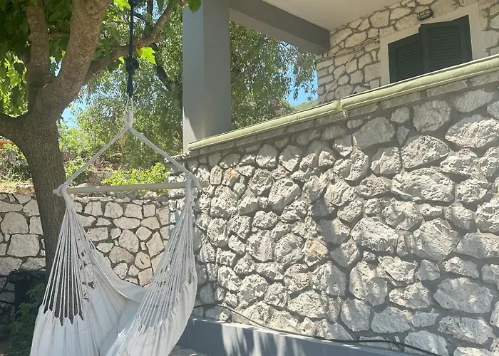 Vafkeri Apartments شقة